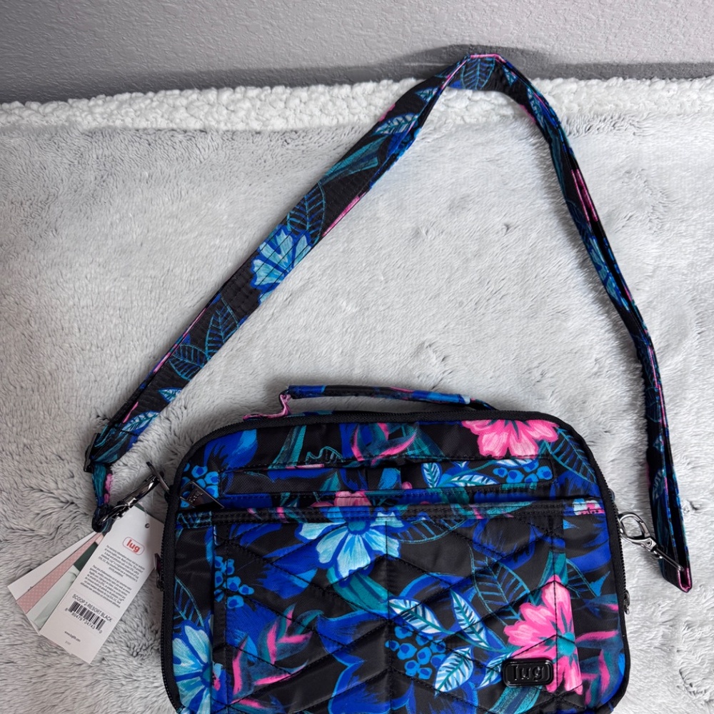 LUG Resort Black Scoop crossbody NEW with Tagsπππ€ - Picture 7 of 14